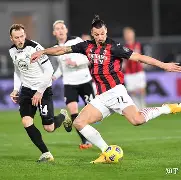 开云平台-转折点！阿森纳扳平良机，意大利杯国际比赛日攻防权衡，压力陡增，阵容厚度经受考验的简单介绍